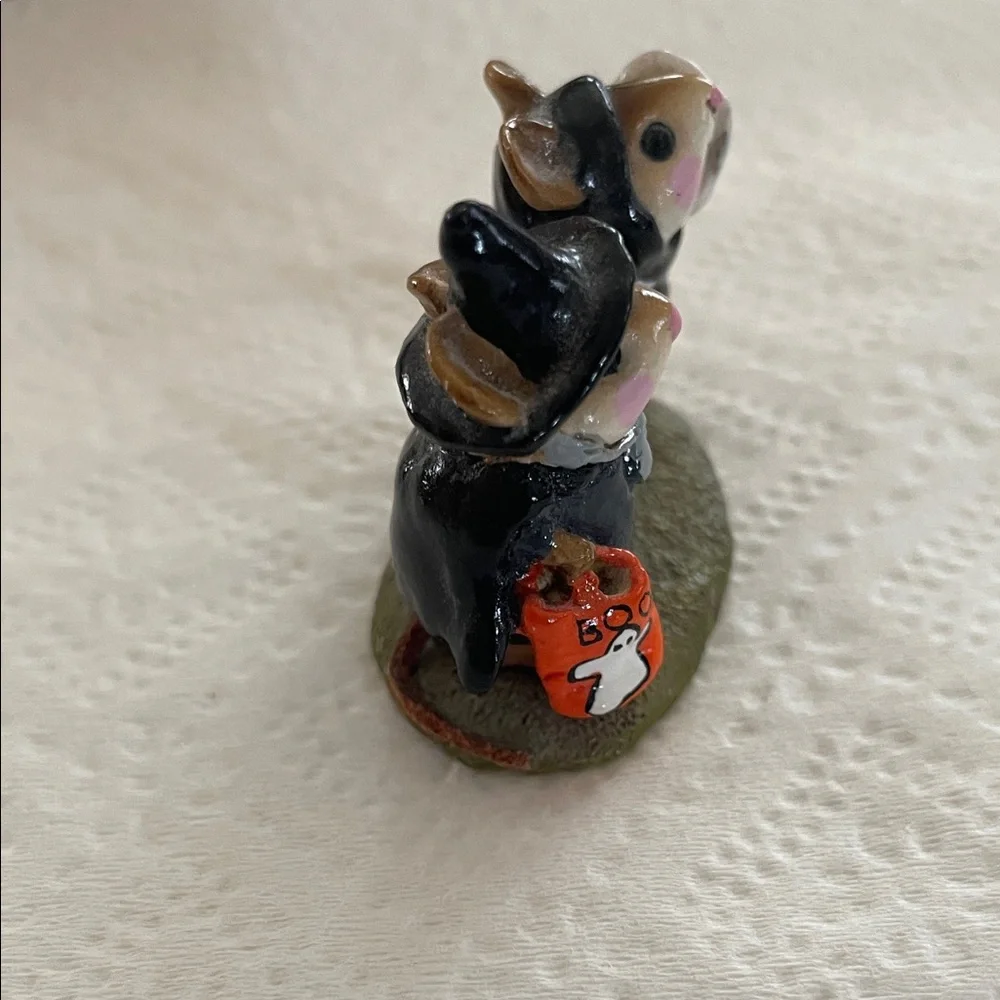 Wee forest folk Halloween Figurine Couple -